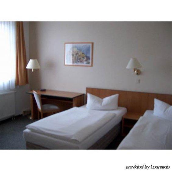 Hotel Kubrat An Der Spree Βερολίνο Εξωτερικό φωτογραφία