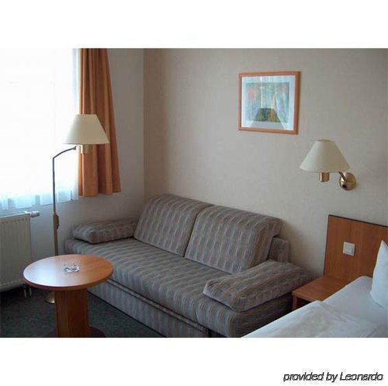 Hotel Kubrat An Der Spree Βερολίνο Εξωτερικό φωτογραφία